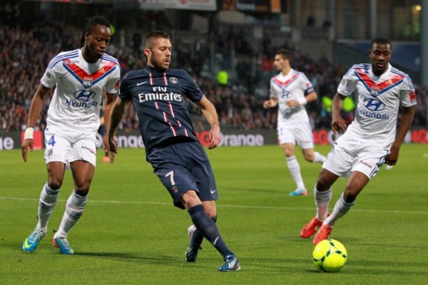 劳塔罗：齐沃拥抱我的次数比我老婆抱我的次数都多（劳塔罗笑言：齐沃抱我比我妻子还勤）