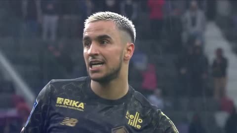 经纪人：那不勒斯今夏也有意博尼，但奥西利奥起了决定性作用（经纪人：那不勒斯今夏曾想签博尼，奥西利奥发挥决定性作用）